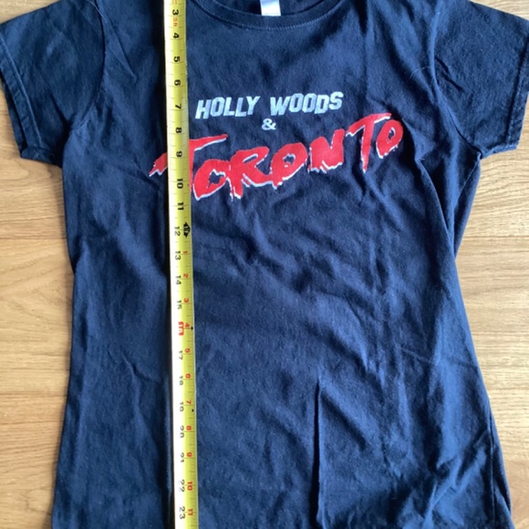 TORONTO CONCERT TOUR T-SHIRT- Canadian 80’s Rock band. Holly Woods - Picture 3 of 4